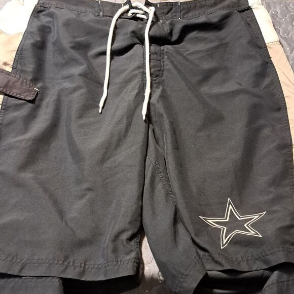 NFL Cowboys swim trunks size 2XL - Picture 1 of 5